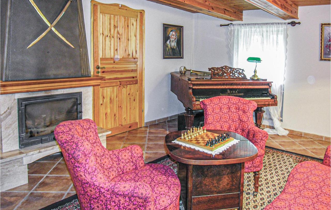 Awesome Home In Pleszew With Wifi Zawidowice 외부 사진